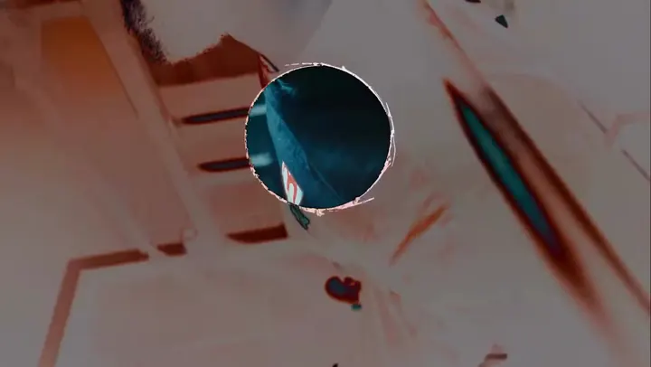 The circle, colours flipped